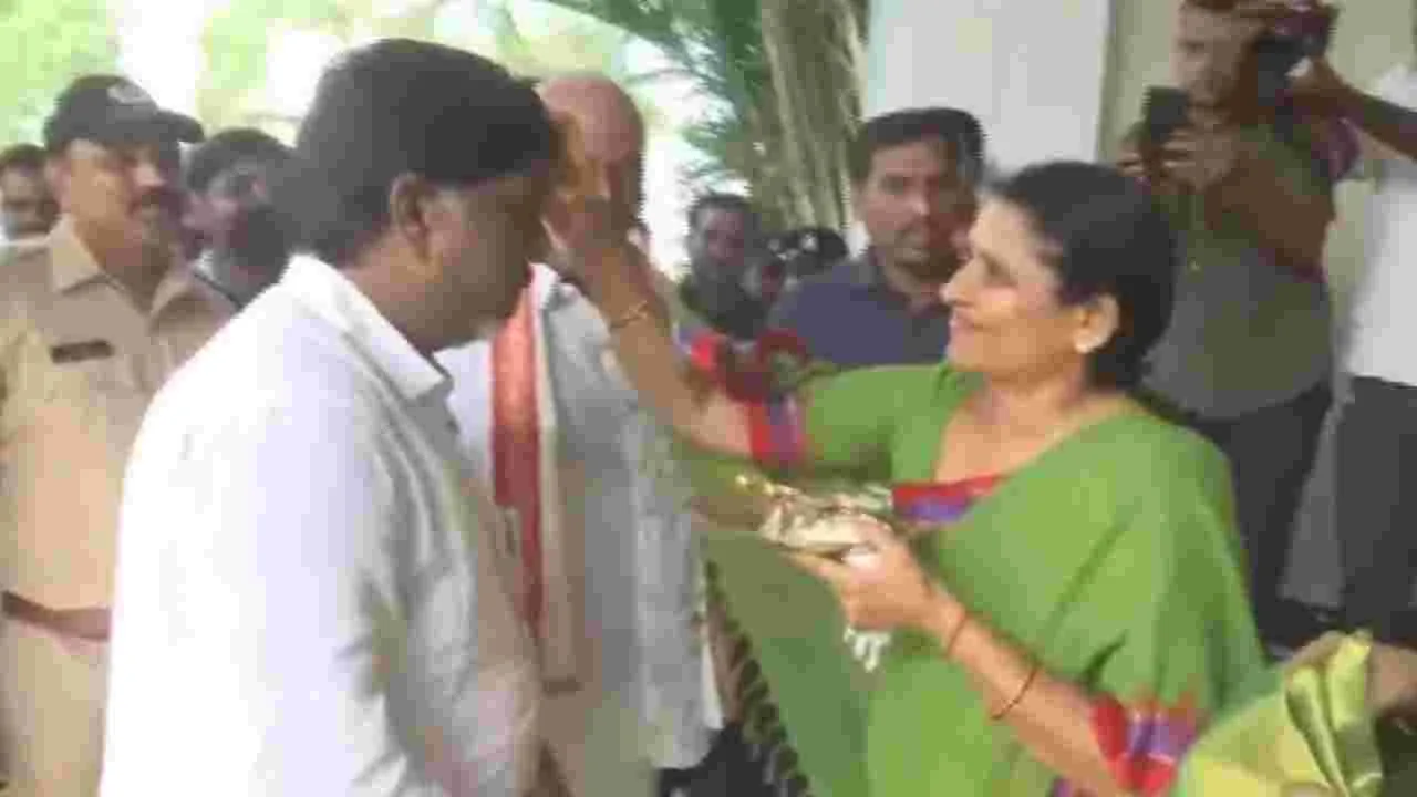 మంచిర్యాలలో సింగరేణి కారుణ్య నియామకాలు.. 335 మందికి ఆర్డర్లు అందజేసిన డిప్యూటీ సీఎం భట్టి