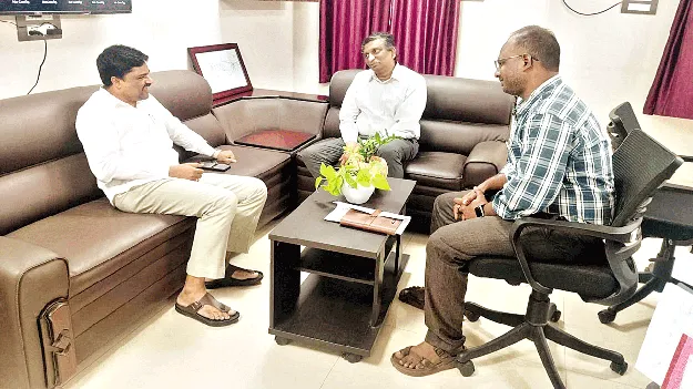 విద్యార్థులపై ప్రత్యేక శ్రద్ధ చూపాలి