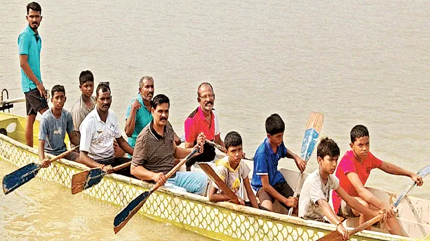 పీఈటీల కృషి అభినందనీయం 