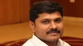 వైఎస్ జగన్ సీపీఆర్వో శ్రీహరి అరెస్ట్