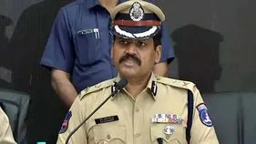 బంకుల్లో ఆటో ఎల్పీజీ కొరత లేకుండా చూడాలి: కమిషనర్ స్టీఫెన్ రవీంద్ర