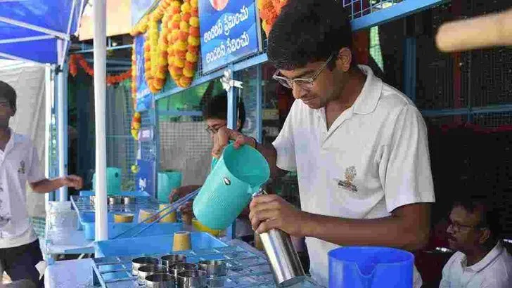 మండుతున్న ఎండలు.. ప్రజల అవస్థలు