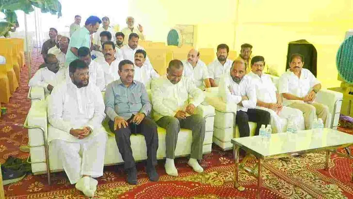 మహానాడుకి భూమి పూజ.. తరలి వచ్చిన నేతలు, పార్టీ కేడర్