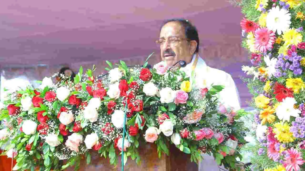 ప్రజాపాలనతో తెలంగాణ అభివృద్ధి పథంలో దూసుకెళ్తుంది:  మంత్రి తుమ్మల
