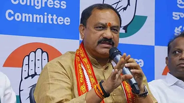 ప్రజా తీర్పును అగౌరవ పరుస్తున్న తమిళనాడు గవర్నర్: టీపీసీసీ చీఫ్