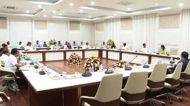 తెలంగాణ కేబినెట్ ముందుకు 10 కీలక బిల్లులు