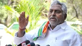 జీవన్ రెడ్డిని బుజ్జగించేందుకు జగిత్యాలకు పార్టీ పెద్దలు