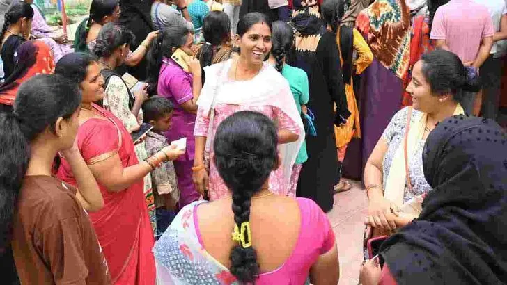 తల్లుల ఖాతాల్లో ‘తల్లికి వందనం’ నిధులు..