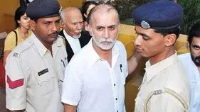 లైంగిక దాడి కేసులో తరుణ్ తేజ్‌పాల్‌కు బాంబే హైకోర్టు షాక్