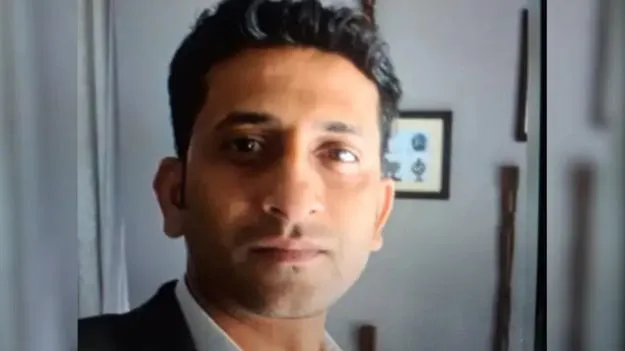 రైతుగా మారిన టెకీ.. పిడుగుపాటుకు గురై దుర్మరణం