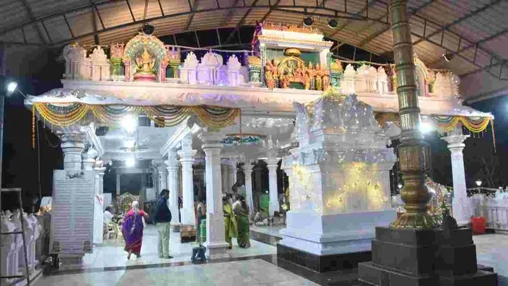 శ్రీరామనవమికి ముస్తాబైన ఆలయాలు 