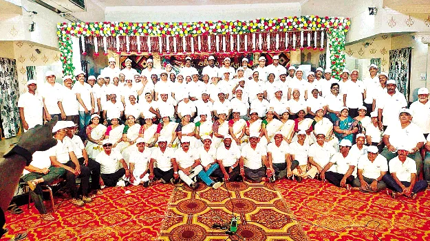  చదువులమ్మ చెట్టు నీడలో..