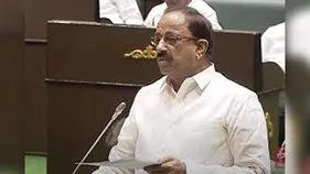 అన్నదాతలకు గుడ్ న్యూస్.. గడ్డి మందుని నిషేధిస్తూ తీర్మానం..