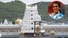 తిరుమల శ్రీవారి సుప్రభాత సేవలో పాల్గొన్న పీవీ సింధు..