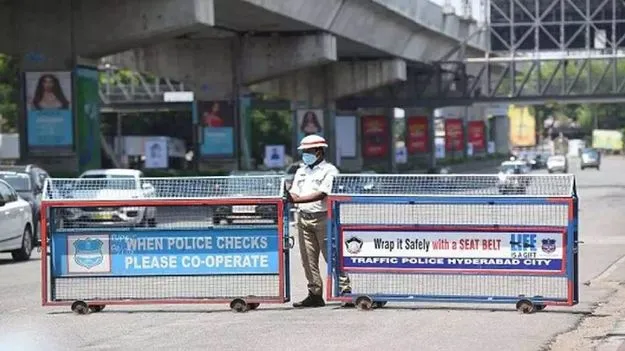 హైదరాబాద్ వాహనదారులకు అలర్ట్.. ట్రాఫిక్ మళ్లింపు..
