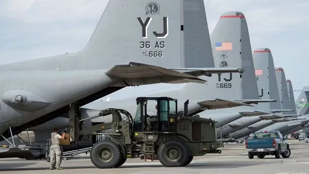 అమెరికా సైనిక స్థావరాలను తొలగించాల్సిందే.. యూఏఈలో మొదలైన చర్చ