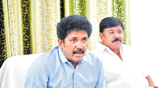 జగన్‌ మూర్ఖత్వం వల్లే సీమ లిఫ్ట్‌ ఆగింది