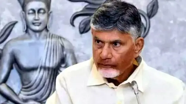 అమరావతి పనులకు వేగంగ ఇసుక, కంకర  