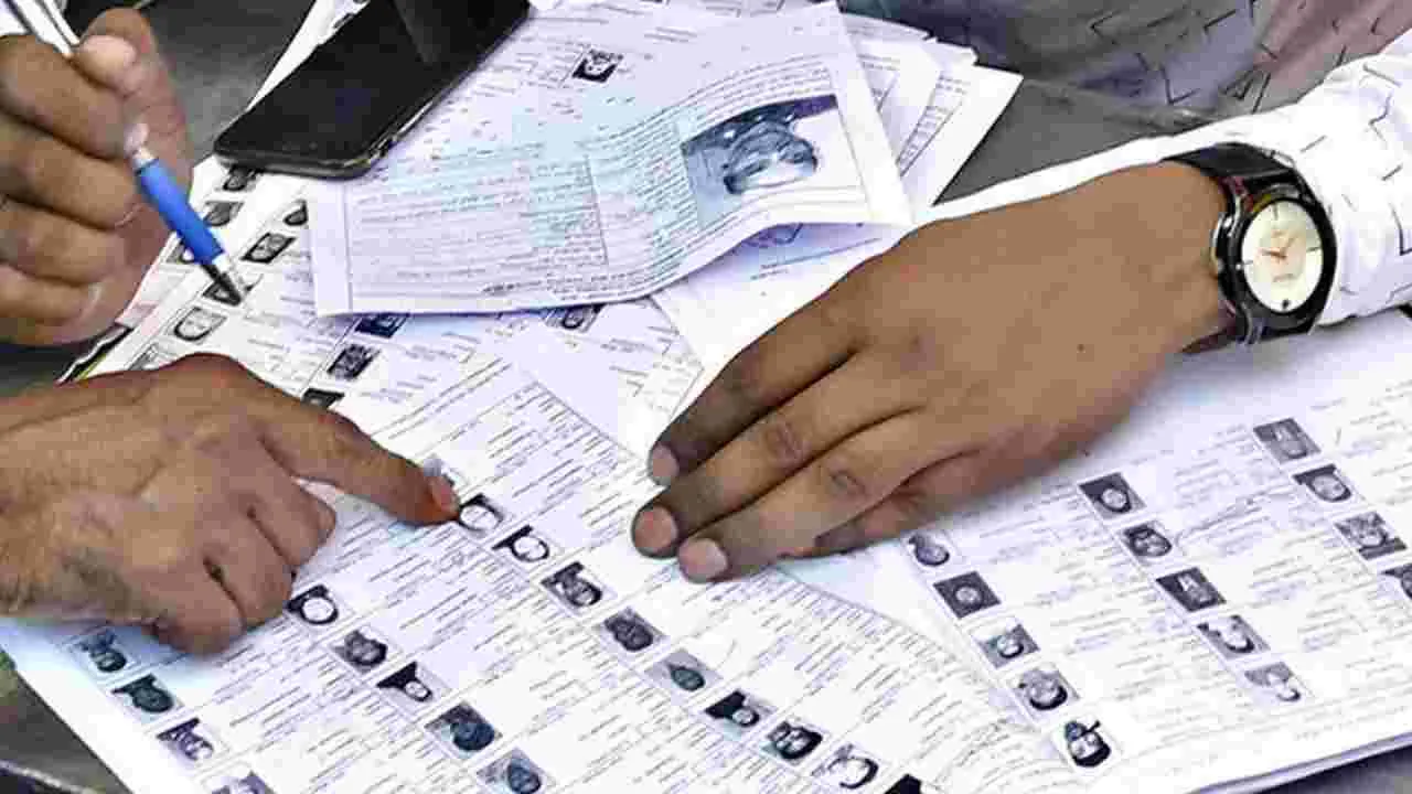 నమోదైన దొంగ ఓట్లను గుర్తించండి: కేటీఆర్‌