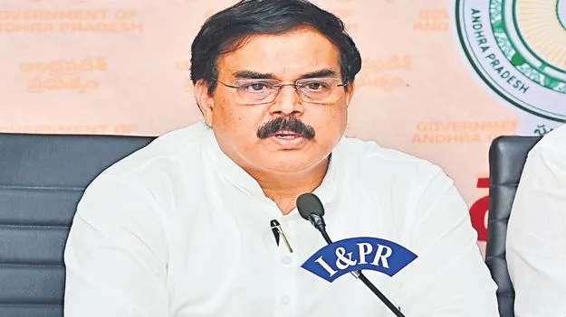 అక్రమాలకు పాల్పడే గ్యాస్‌ ఏజెన్సీలపై చర్యలు 