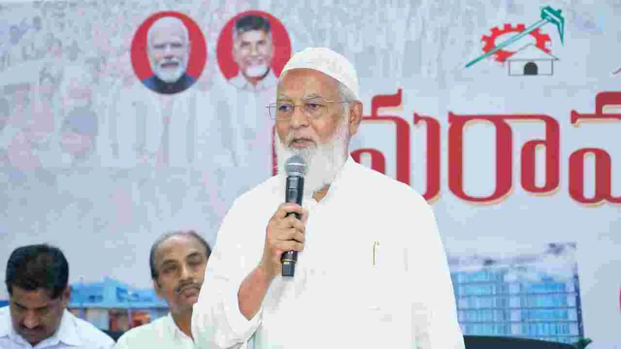 తిట్టారు.. కొట్టారు.. ప్రలోభ పెట్టారు