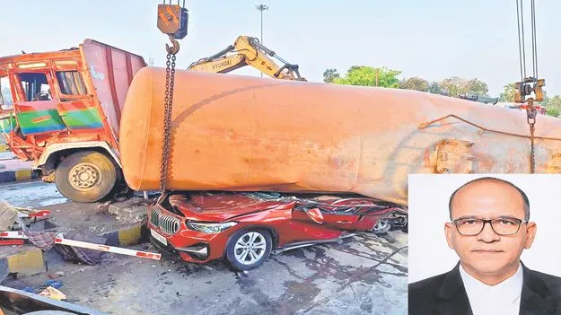 విరుచుకుపడ్డ మృత్యువు