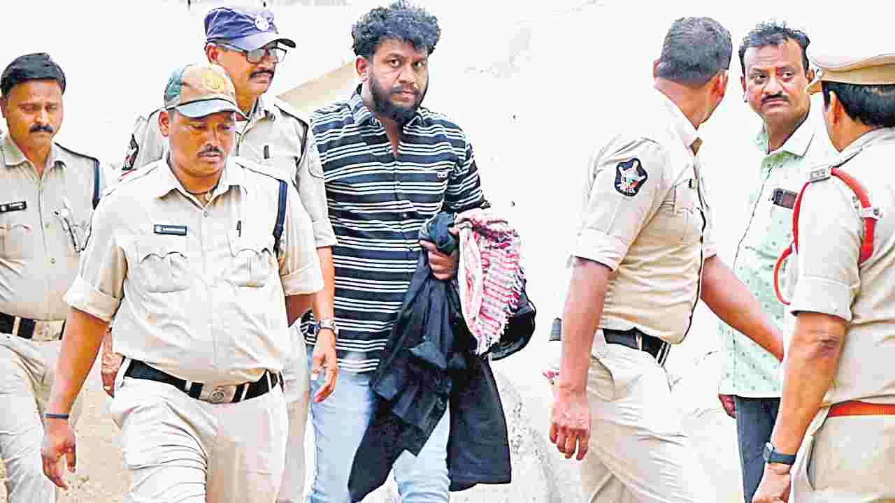 అస్థిరత లక్ష్యం.. విద్వేషమే అస్త్రం!