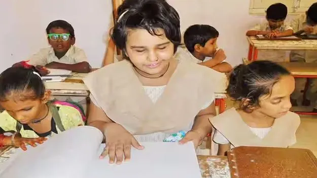 ప్రభుత్వ అంధుల, బధిరుల ఆశ్రమ పాఠశాలల్లో ప్రవేశాలు