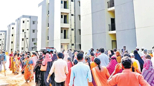 సొంతింటి సంబరం