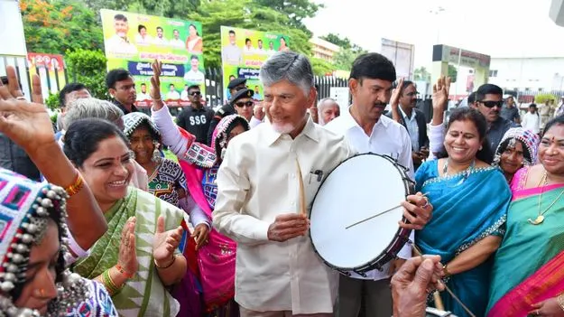 ఆదివాసీ గిరులు.. అవకాశాల గనులు