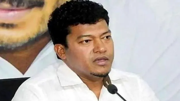 బుల్లెట్‌ బండిపై సీదిరి కుమారుడు!