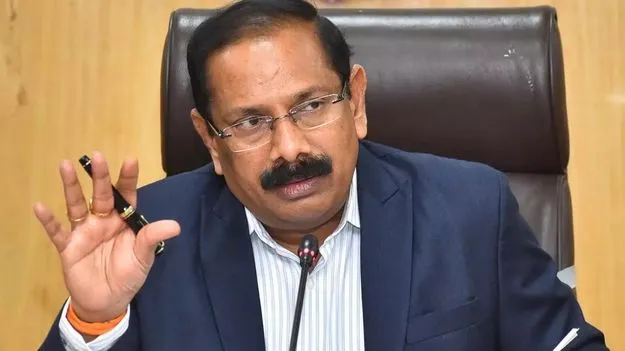 సీఎంవో సెక్రటరీలకు శాఖలు మార్పు