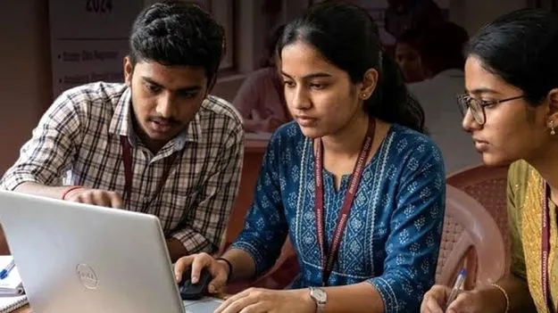 వినికిడి లోపం విద్యార్థుల డిగ్రీ కాలేజ్‌ అడ్మిషన్లు!
