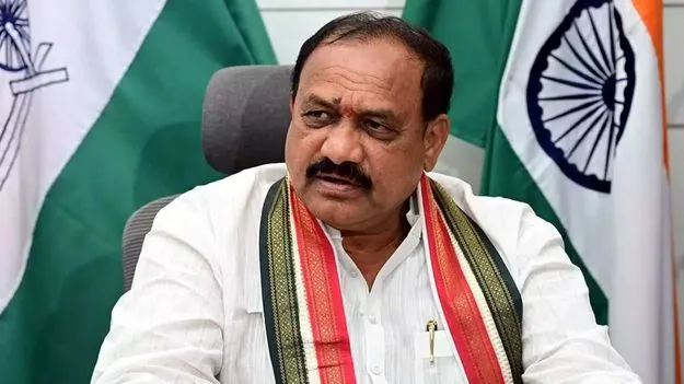 ‘రెవెన్యూ’ సమస్యలుంటే రేపు గాంధీభవన్‌కు రండి
