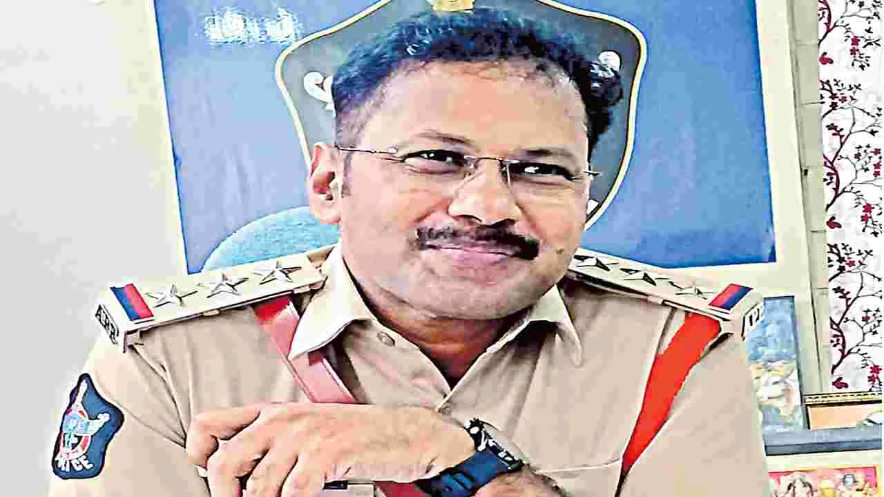 సీఐ నాగరాజుపై  హత్యానేరం కేసు