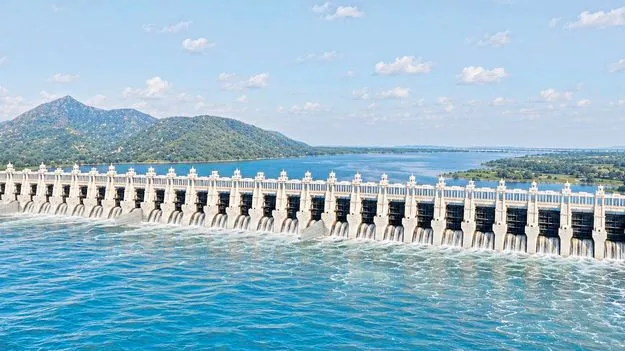 సుందరంగా పోలవరం  