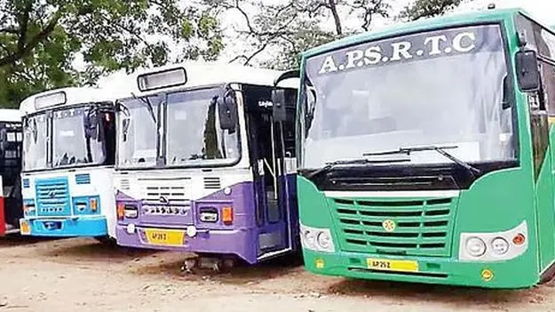 ఎలక్ట్రికల్‌ బస్సులతో ఆర్టీసీని ప్రైవేటీకరించొద్దు