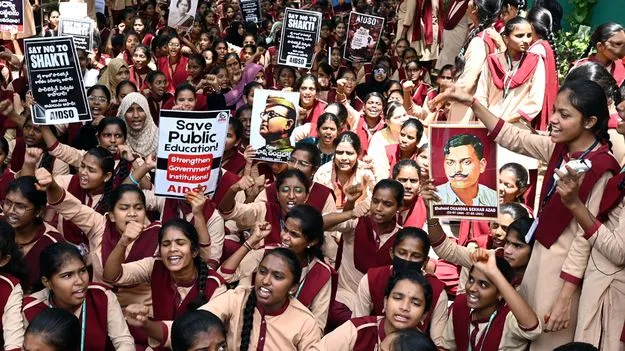 యథాతథంగా లేటరల్‌ ఎంట్రీ