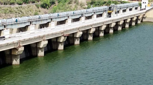 శ్రీశైలంలో 149 టీఎంసీలు
