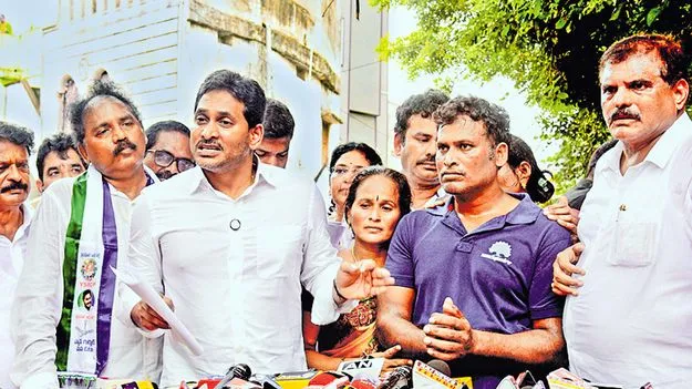 18 ఏళ్ల పిల్లోనికి ఏం తెలుస్తాది