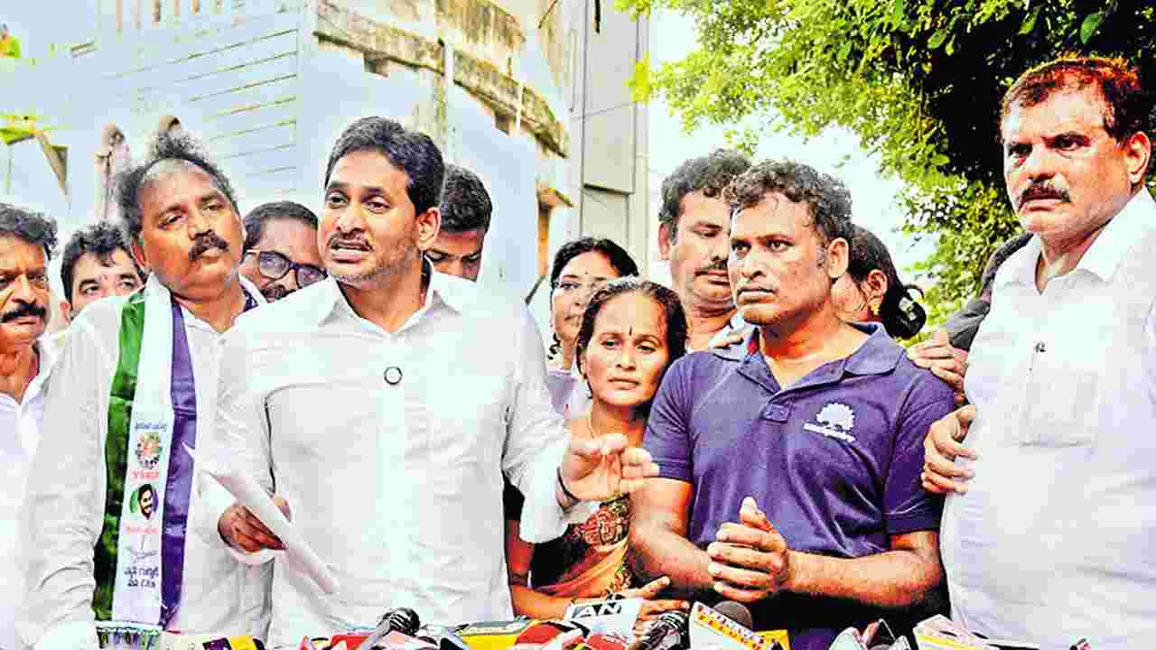 18 ఏళ్ల పిల్లోనికి ఏం తెలుస్తాది