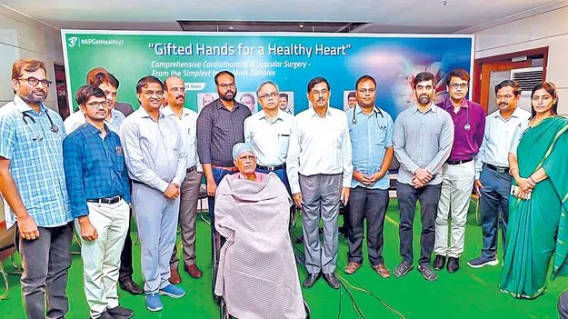 రోగికి అవేక్‌ బైపాస్‌ సర్జరీ
