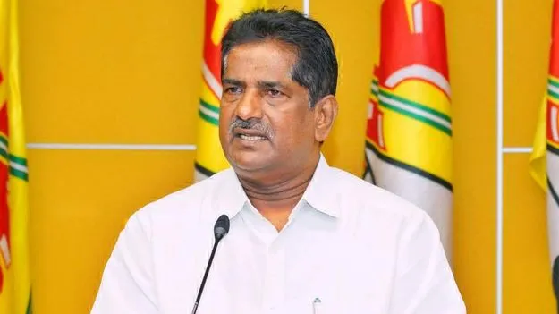 రాజకీయ దురుద్దేశంతోనే ఎమ్మెల్సీల రాజీనామాలు పెండింగ్‌: పర్చూరి అశోక్‌బాబు