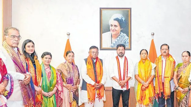 యాదగిరిగుట్టలో తిరుమల తరహాలో సౌకర్యాలు