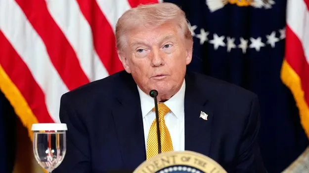 ట్రంప్‌ మాట వినేదెవరు?