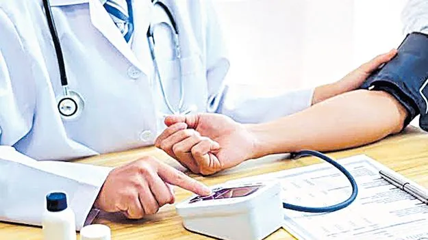 40 ఏళ్లు దాటితే  ఏటా ఉచిత ఆరోగ్య పరీక్షలు