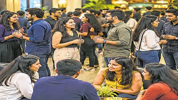 కలుసుకుందాం.. పరిచయాలు పెంచుకుందాం