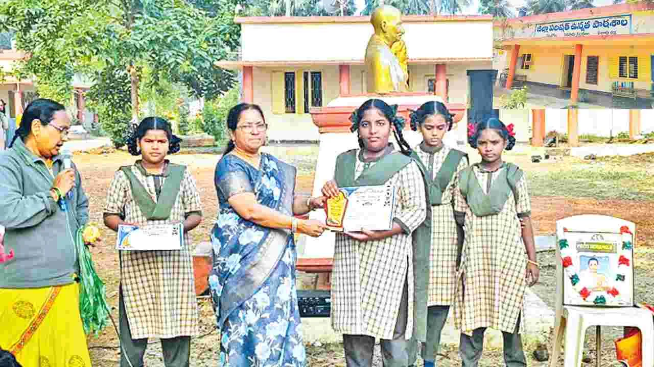 తండ్రేమో దుబాయిలో డాక్టర్‌ ఏపీ సర్కారు బడిలో కుమార్తె చదువు