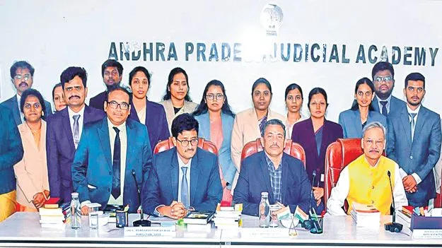 19 మంది సివిల్‌ జడ్జీలకు సంస్థాగత శిక్షణ పూర్తి