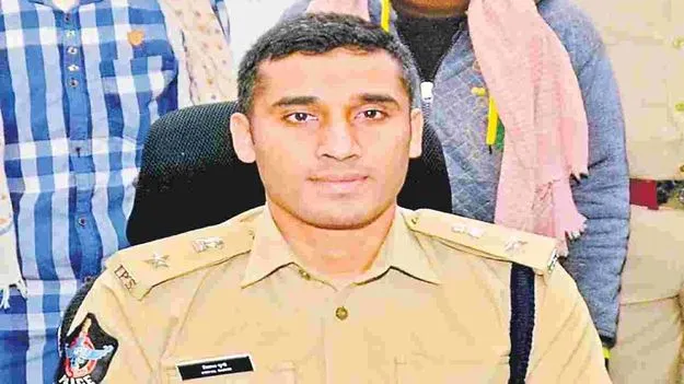 ఐపీఎస్‌ విశాల్‌ గున్ని సస్పెన్షన్‌ పొడిగింపు